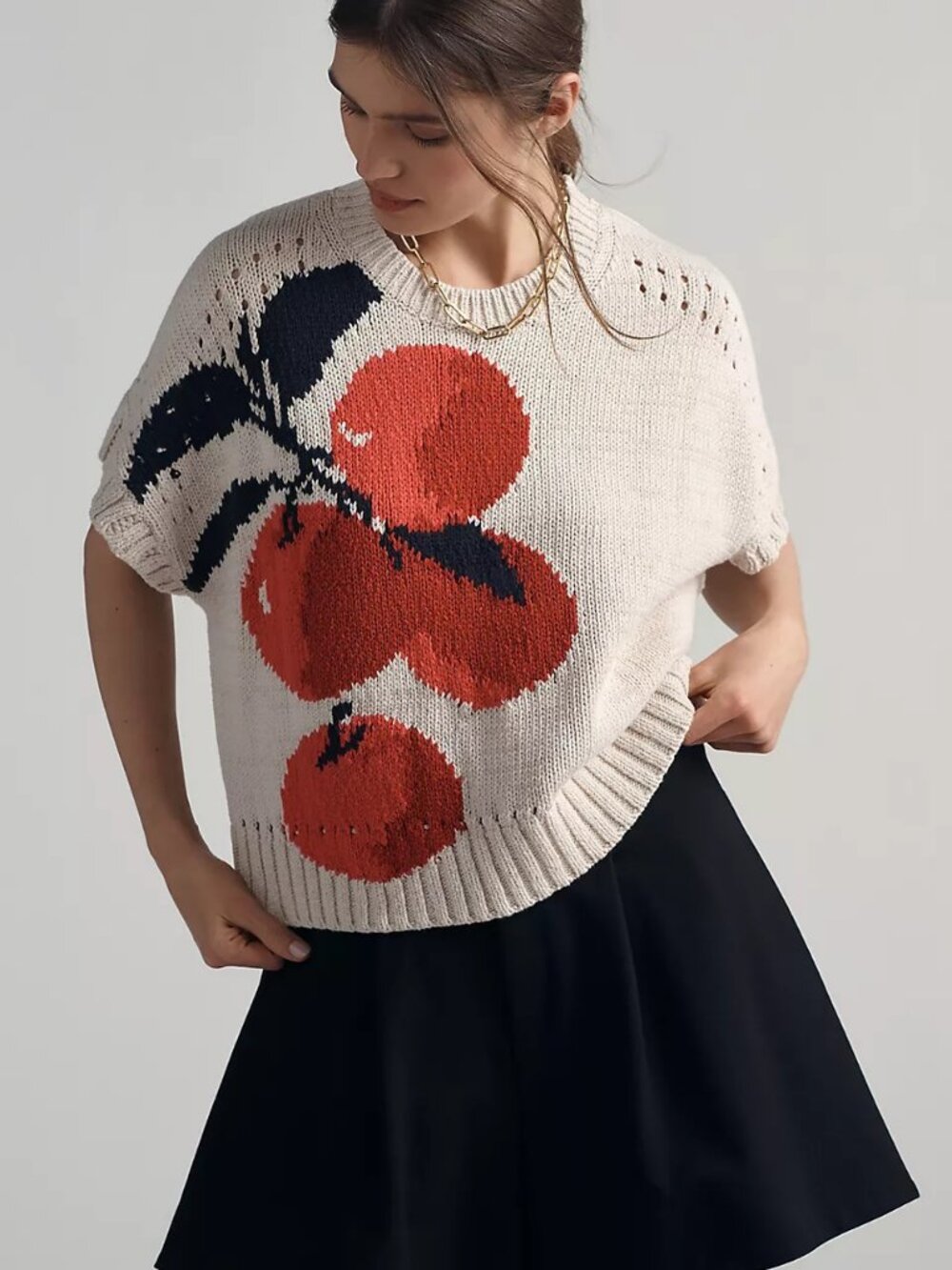Anthropologie Maeve Short-Sleeve Crew-Neck Veggie Apple Motif Graphic Sweater M